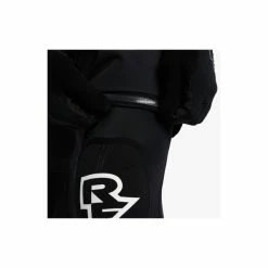 Genouillère Race Face Indy Stealth 2022 10 Genouillère Race Face Indy Stealth 2022 -VTT Soldes RFAAINDYUSTE02 2 2