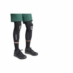 Genouillère Race Face Charge Stealth 8 Genouillère Race Face Charge Stealth -VTT Soldes RFAB005001 6 1