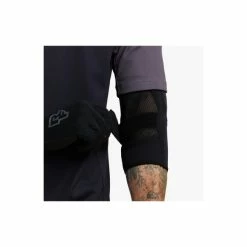 Coudière Race Face Ambush Stealth 2022 8 Coudière Race Face Ambush Stealth 2022 -VTT Soldes RFBAAMBUUSTE05 1