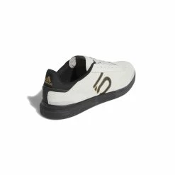Chaussures Adidas Five Ten Sleuth DLX 19 Chaussures Adidas Five Ten Sleuth DLX -VTT Soldes adidas bc0661 7 footwear photography back lateral top view white 000