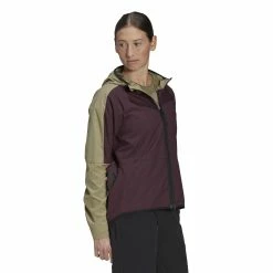 Veste Imperméable Femme Adidas Five Ten -VTT Soldes adidas hd2255 6 apparel on model walking view white