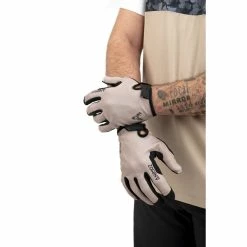 Gants Vélo Animoz Wild 9 Gants Vélo Animoz Wild -VTT Soldes animoz ss22wild m17.4 3
