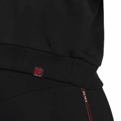 Sweatshirt Femme Adidas Five Ten Cropped 15 Sweatshirt Femme Adidas Five Ten Cropped -VTT Soldes gm4573 app on model detail 2 white